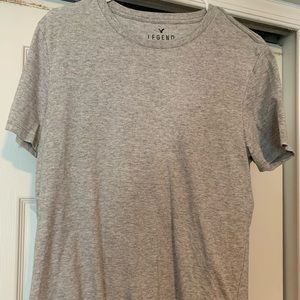 American Eagle grey t shirt